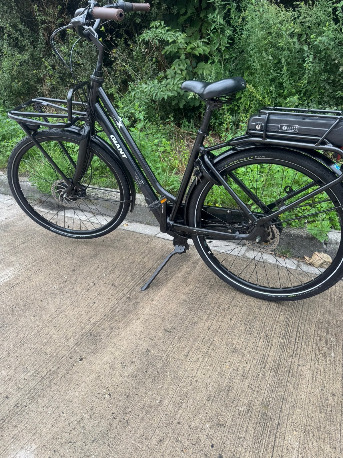 Elektrisch fiets giant triple x, Fietsen en Brommers, Ophalen, Zo goed als nieuw
