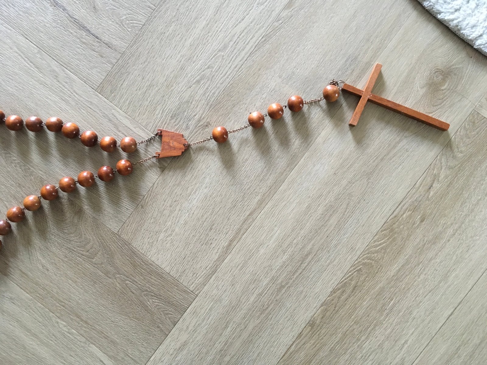 Grote houten rozenkrans met schakels, Ophalen of Verzenden
