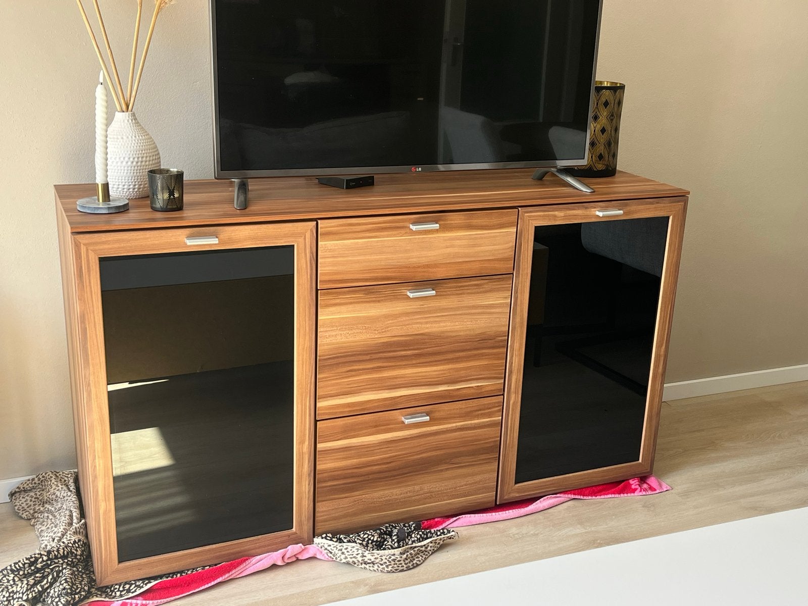 Dressoir kast Trendhopper walnotenhout 150x83,6x42 cm, Gebruikt, 150 tot 200 cm, Ophalen of Verzenden, Met lade(s)
