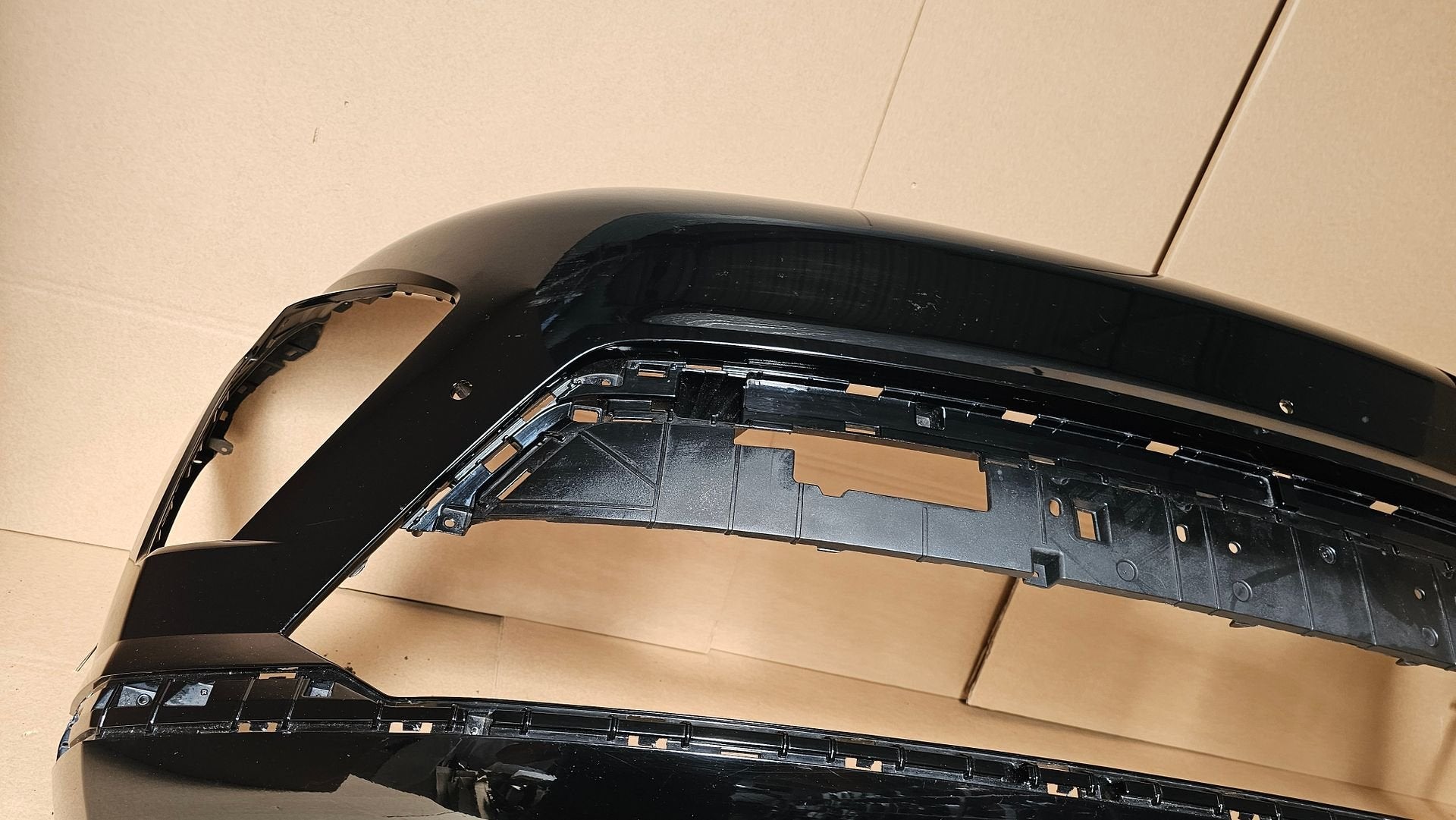 Foto 8 van Voorbumper Hyundai Kona 2 II EV SX2 ORIGINEEL 86511-HF010