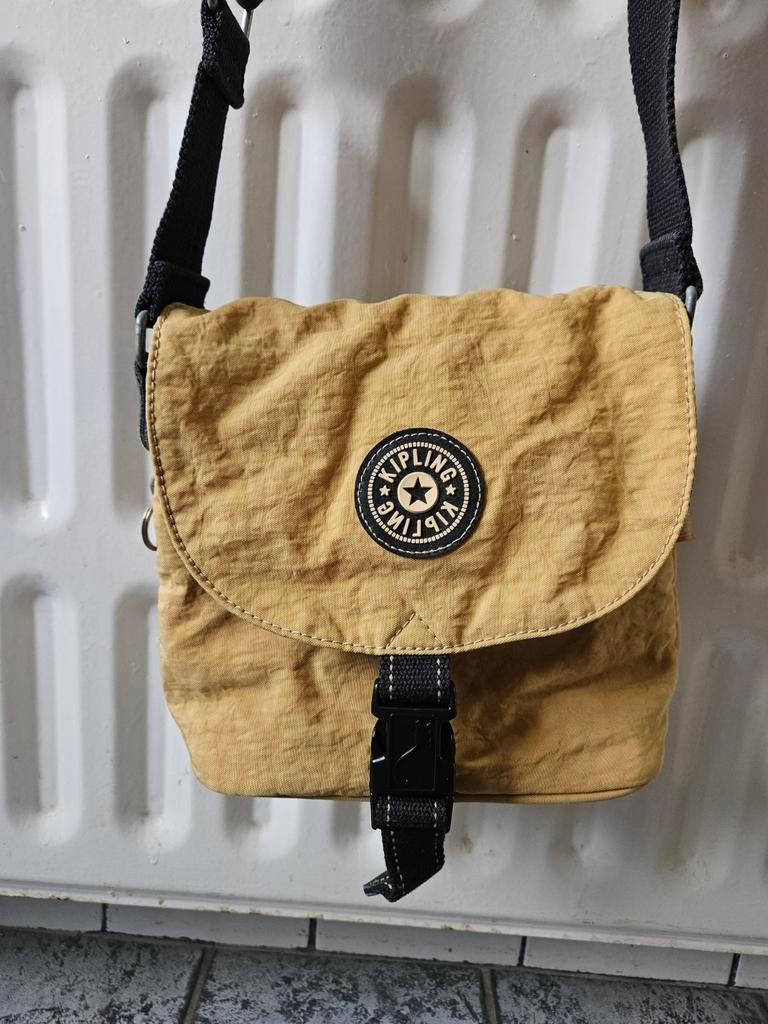 Kipling Schoudertas - Handige Crossbody Tas, Sieraden, Tassen en Uiterlijk, Tassen | Schoudertassen, Ophalen of Verzenden, Zo goed als nieuw