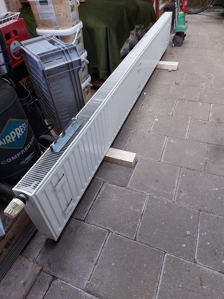 Radiatoren met thermostaatknop, Ophalen, 30 tot 80 cm, Gebruikt, Radiator