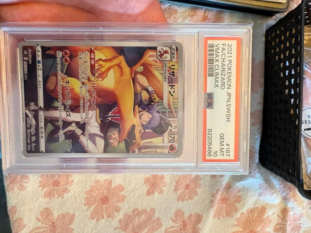 Charizard vmax psa 10, Ophalen of Verzenden, Zo goed als nieuw, Meerdere kaarten, Foil