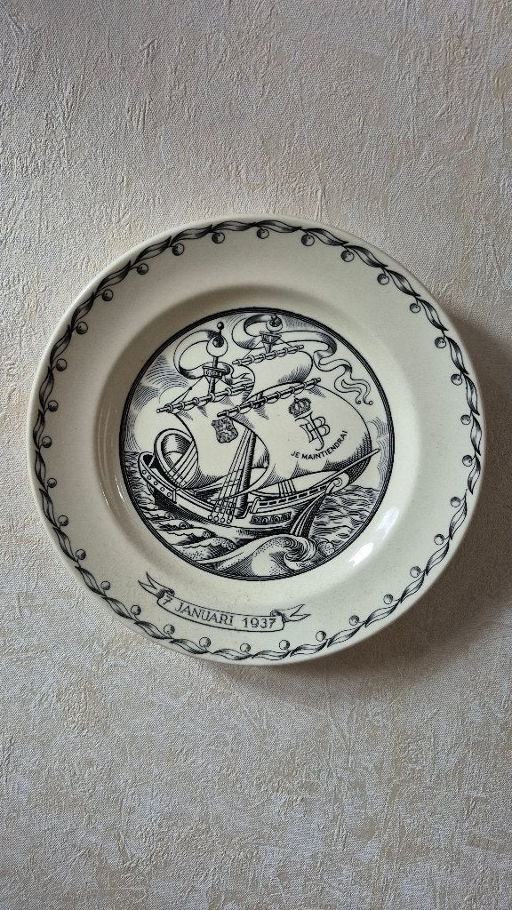 Antiek bordje huwelijk Juliana en Bernhard 1937, Antiek en Kunst, Ophalen of Verzenden