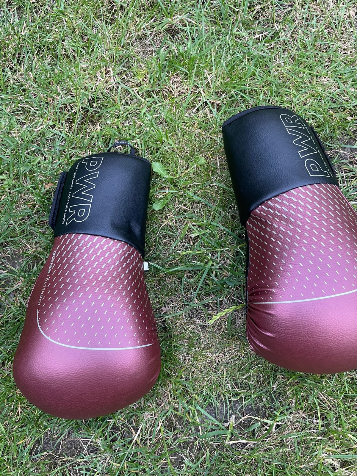 Kick boks handschoenen nog in goede staat, Ophalen, Zo goed als nieuw, Bokshandschoenen