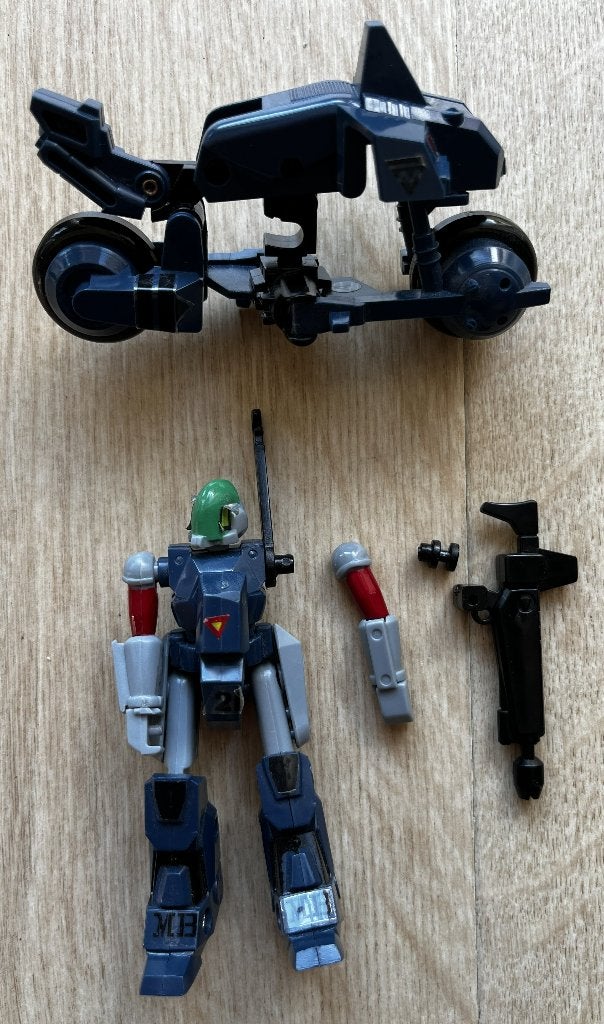 Gakken Henshin Robo Mospeada Armor Bike (licht beschadigd), Ophalen of Verzenden, Gebruikt