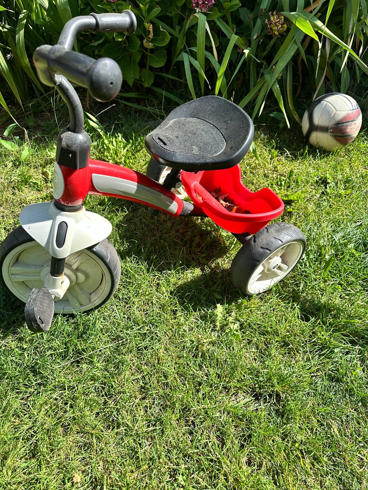 Kinderfietsje / Driewieler - Rood en Wit, Ophalen, Gebruikt, Minder dan 16 inch