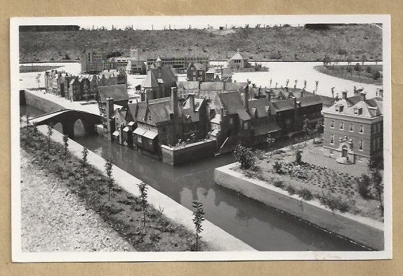 Oude ansichtkaart Madurodam Den Haag - Begijnhof, Ophalen of Verzenden, 1940 tot 1960, Gelopen, Zuid-Holland