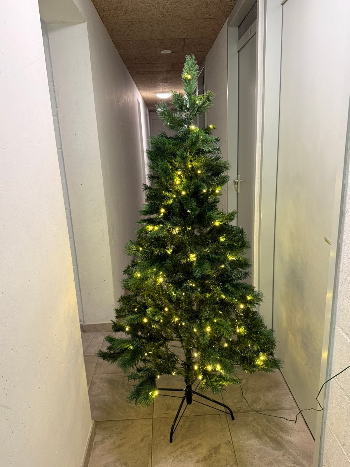Kerstboom 180 cm met 200leds., Ophalen, Zo goed als nieuw