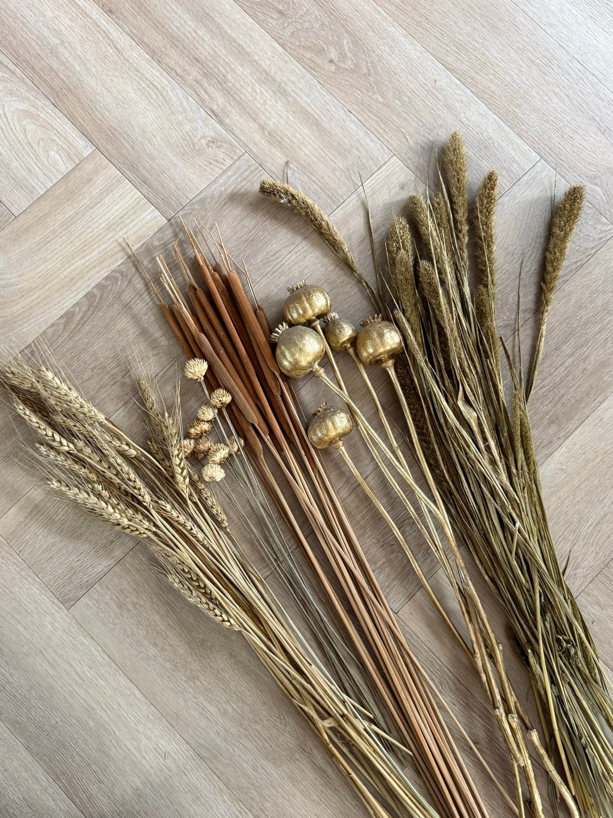 Droogbloemen mix: tarwe, lisdodde, papaver en pluimen, Meerkleurig, Ophalen of Verzenden, Natuurlijk materiaal, Landelijk