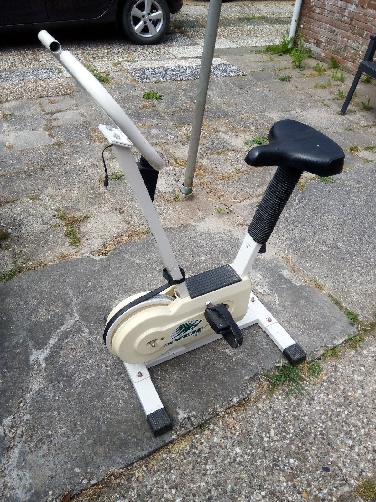 Gratis degelijke trimfiets werkt prima, Gebruikt, Ophalen of Verzenden, Metaal, Benen