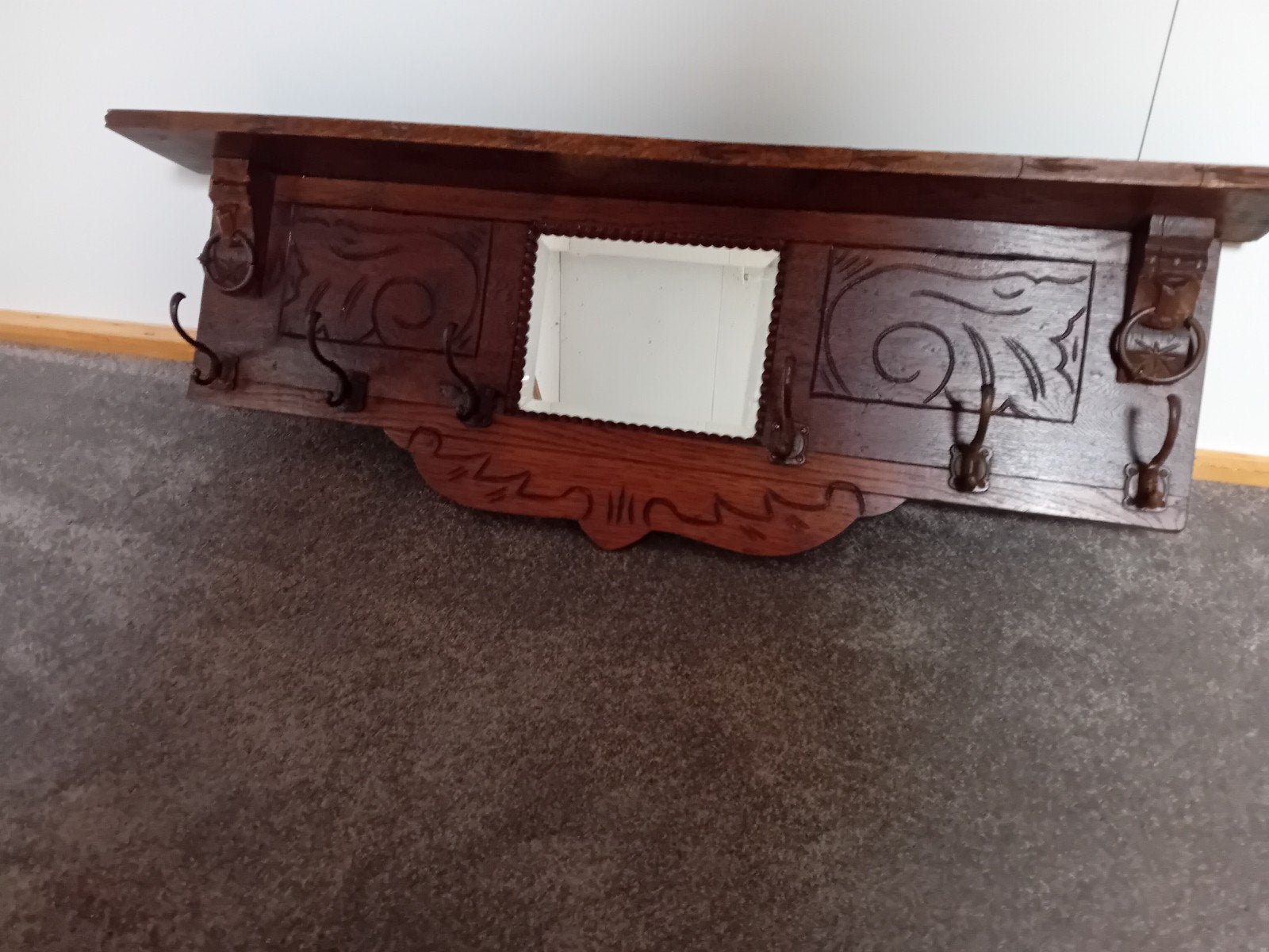 Antieke houten kapstok met spiegel en snijwerk, Antiek en Kunst, Ophalen