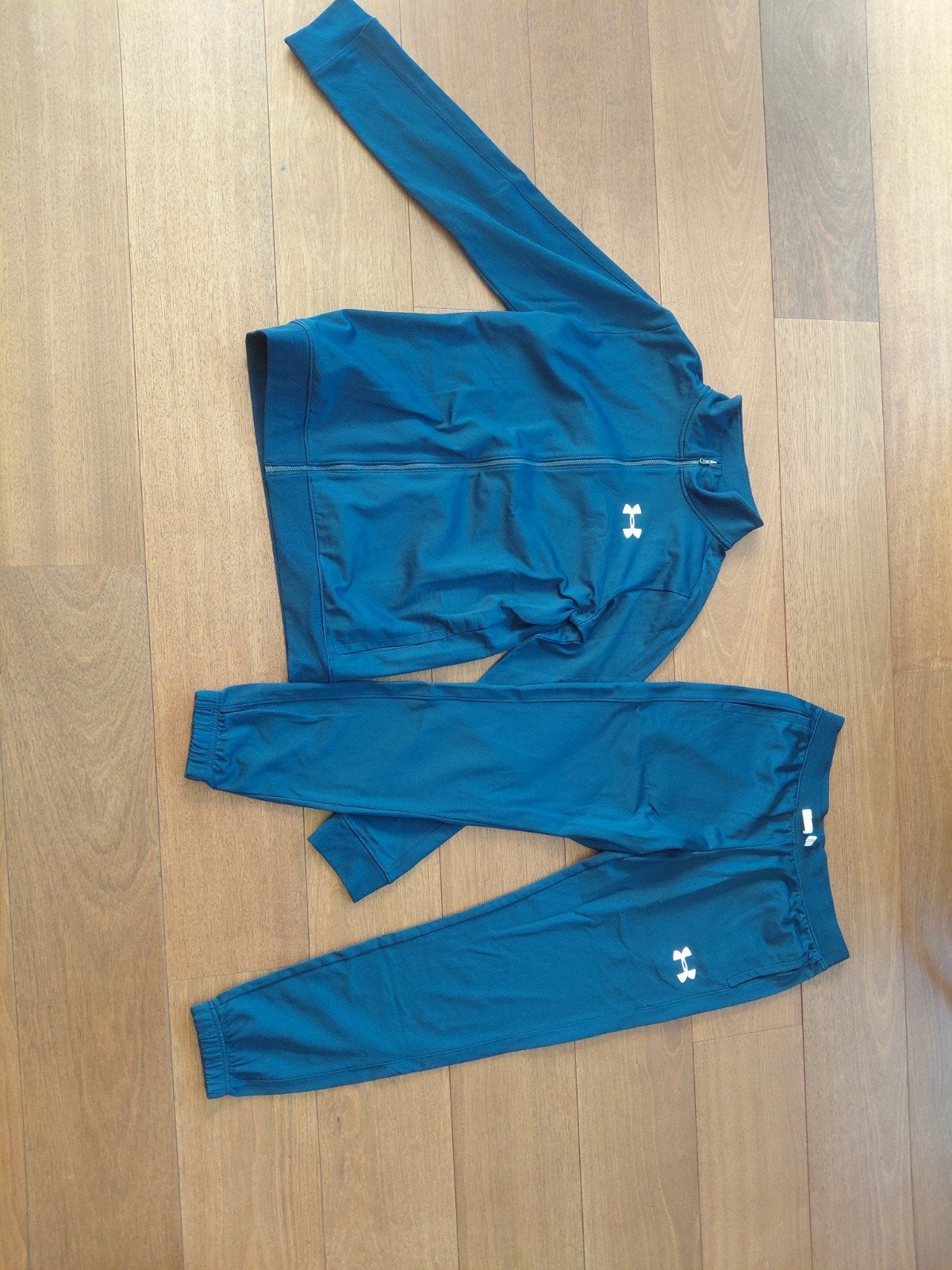 Under Armour trainingspak - YXL, Under Armour, Overige maten, Zo goed als nieuw, Algemeen