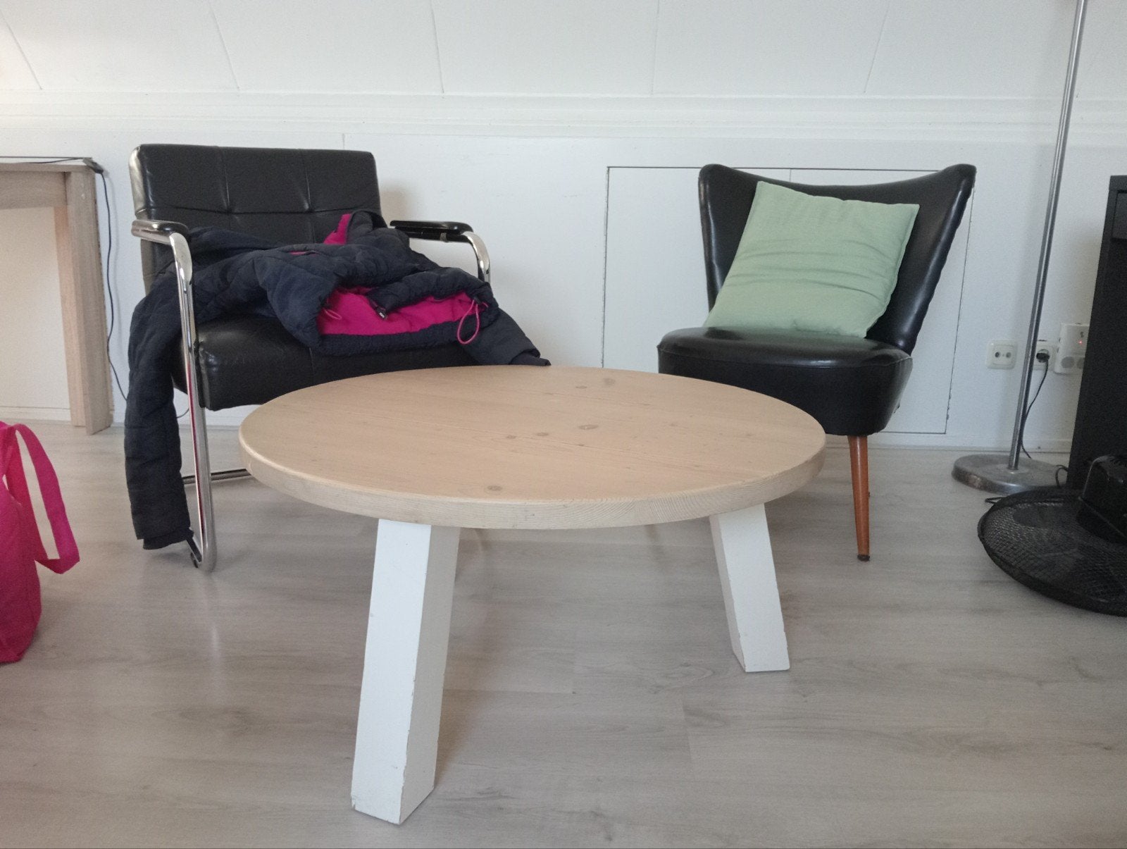 Ronde steigerhout tafel met 3 pootjes, Ophalen, Gebruikt, Rond, Rustiek, Industrieel