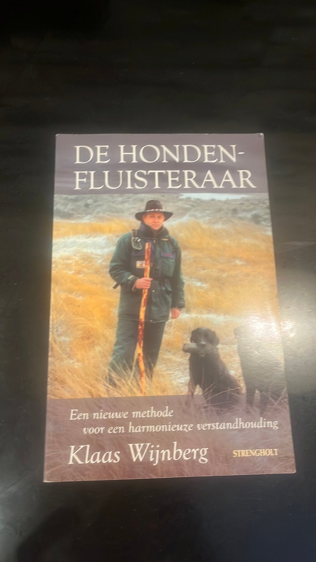 De honden fluisteraar-Klaas Wijnberg, Ophalen of Verzenden, Zo goed als nieuw, Honden