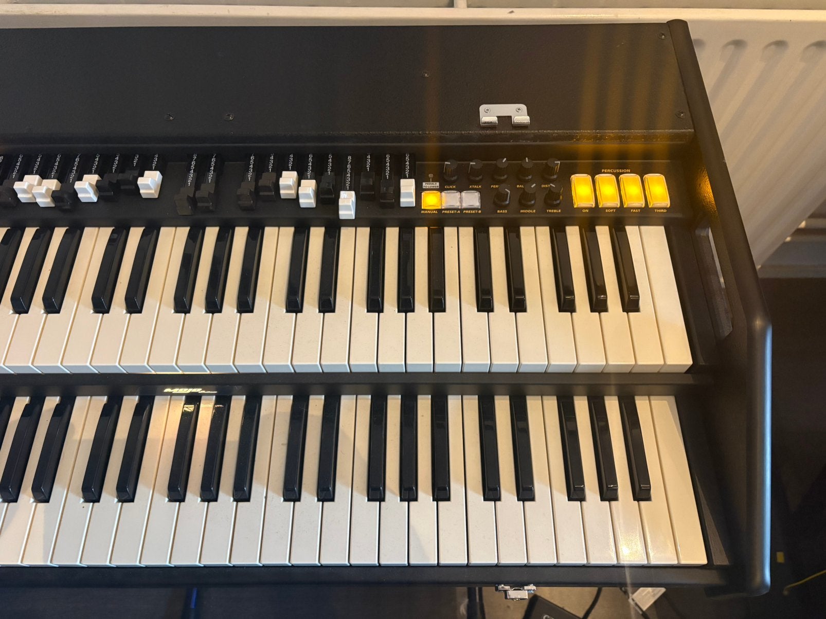 Crumar Mojo Suitcase, Muziek en Instrumenten, Ophalen, Zo goed als nieuw, 2 klavieren, Orgel