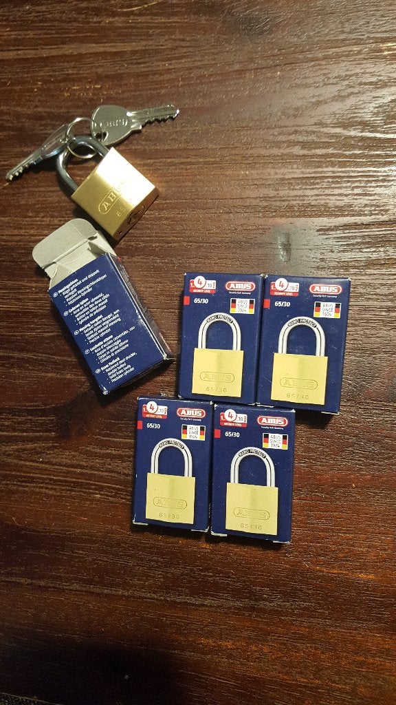 5x NIEUWE Abus 65/30 sloten, Ophalen of Verzenden, Nieuw, Koper of Messing, Slot