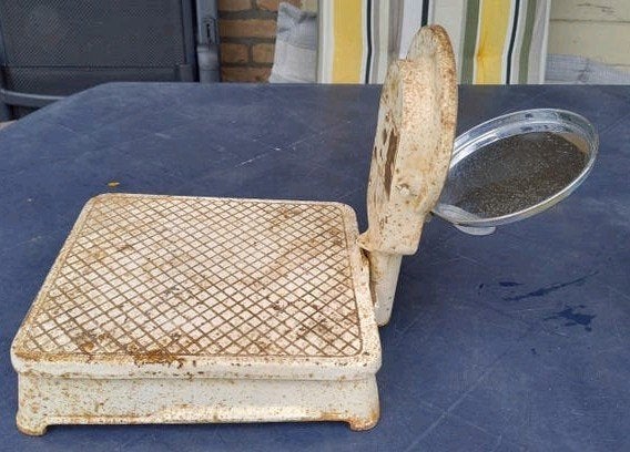 Antieke gietijzeren personenweegschaal GARVENS (1900-1920), Antiek en Kunst, Antiek | Gereedschap en Instrumenten, Ophalen