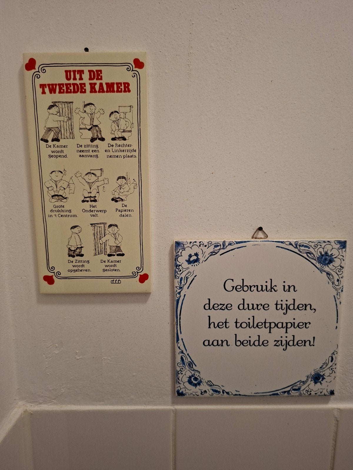 Wc bordjes, Ophalen