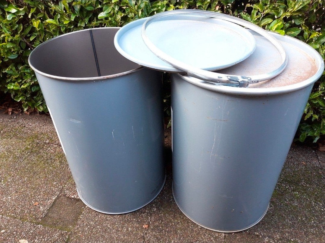 Mooie schone stalen 200 liter vaten met afneembaar deksel, Tuin en Terras, Vuurkorven, Ophalen, Zo goed als nieuw, Vuurton