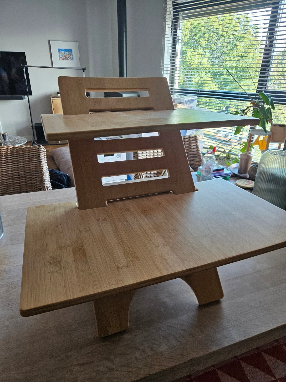 Ubambu Zit-sta bureau van bamboe, Ophalen, Zit-sta bureau, Hout, Bruin