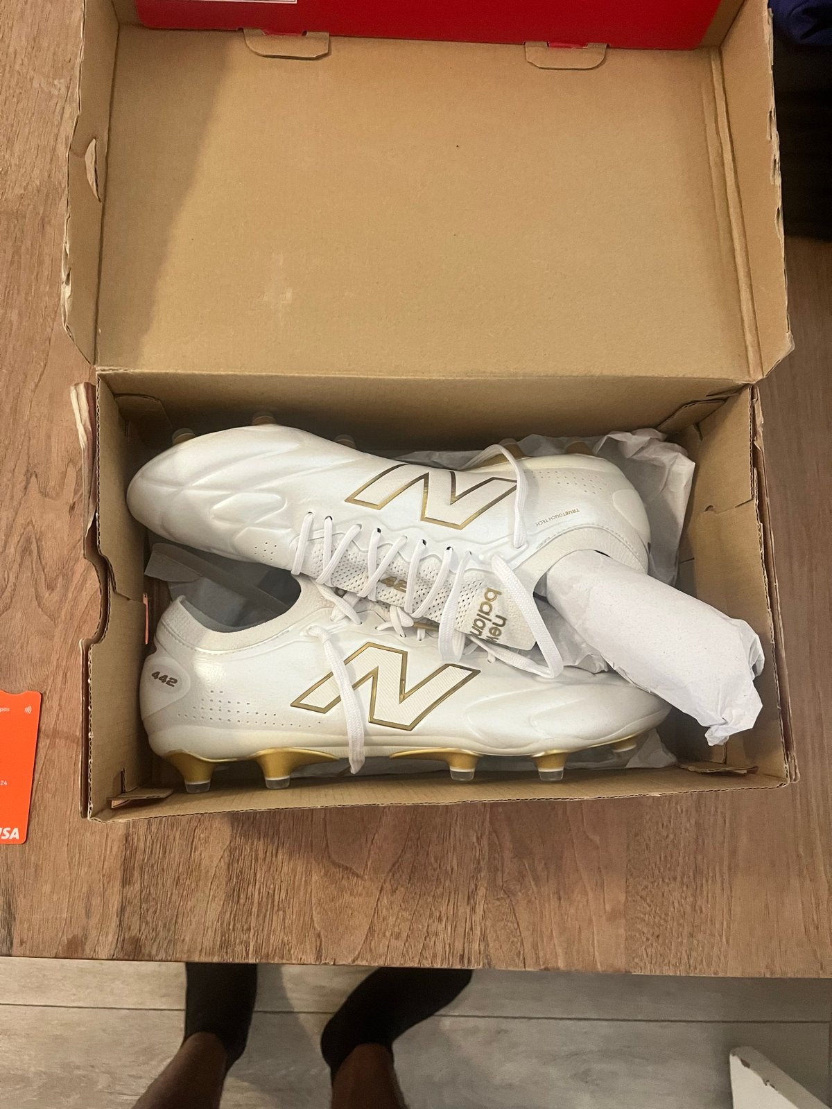 New Balance 442 V2 Pro FG voetbalschoenen wit/goud, Ophalen, Nieuw, Schoenen