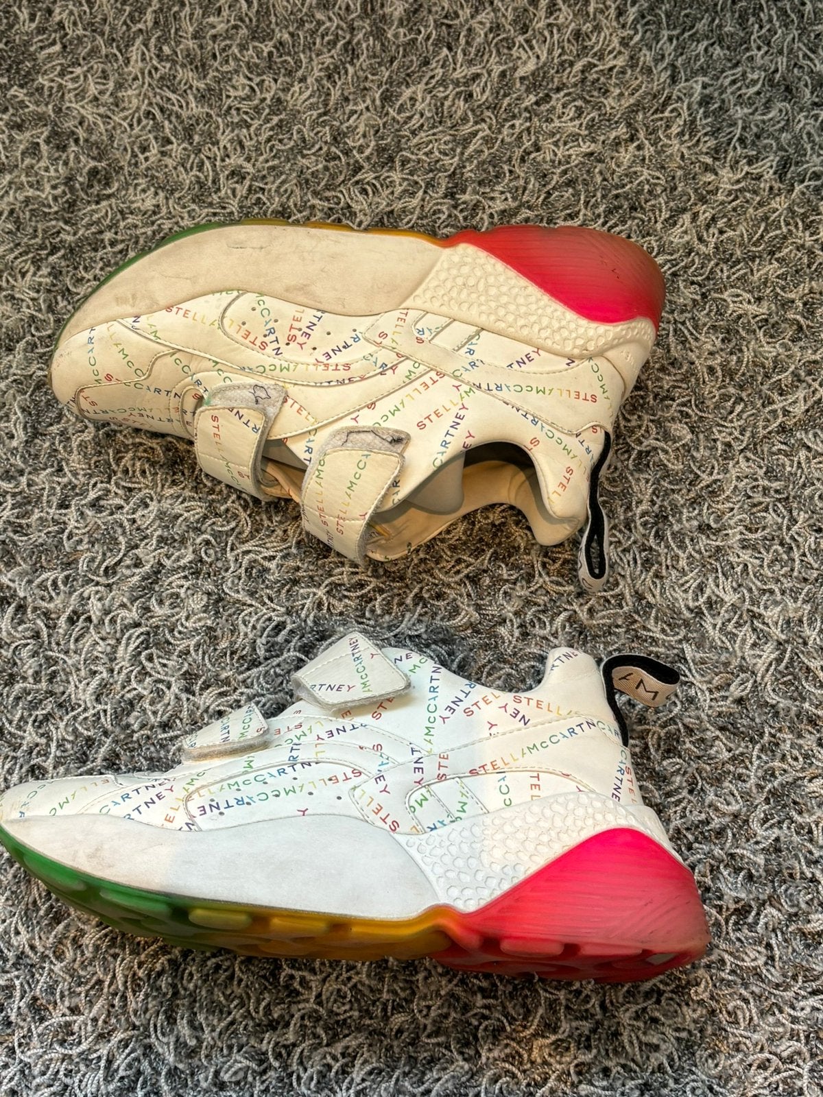 Stella mc cartney sneakers met gekleurde logo maat 38, ., Wit, Ophalen of Verzenden, .