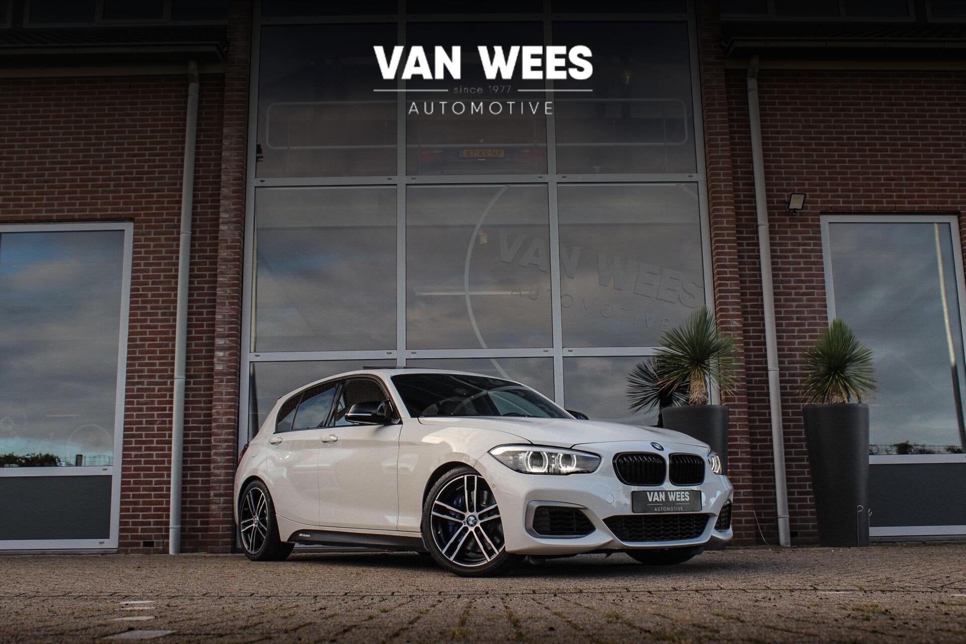 BMW 1-serie 120i Edition M Sport Shadow High Executive | 2e, Achterwielaandrijving, Gebruikt, 4 cilinders, Wit
