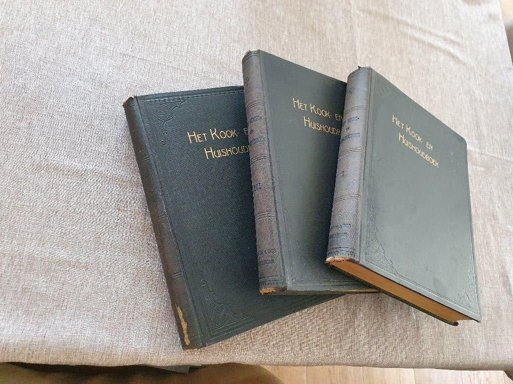 Antieke kookboeken uit 1908, Antiek en Kunst, Ophalen of Verzenden, Diverse auteurs