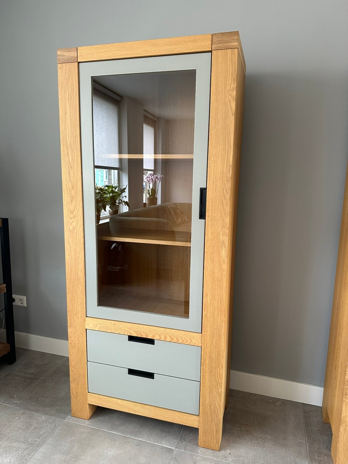 Eiken Wand/vitrine kast met 2 lades ., Ophalen, Gebruikt, Eikenhout, 50 tot 100 cm
