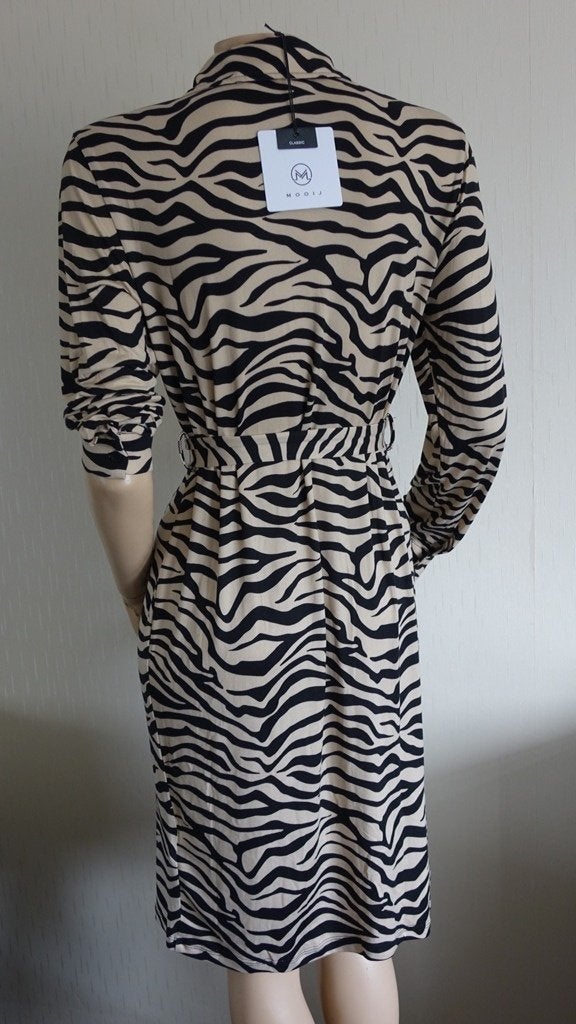 nieuw stretch MOOIJ zebra jurkje, Kleding | Dames, Mooij, Nieuw, Knielengte, Maat 36 (S)