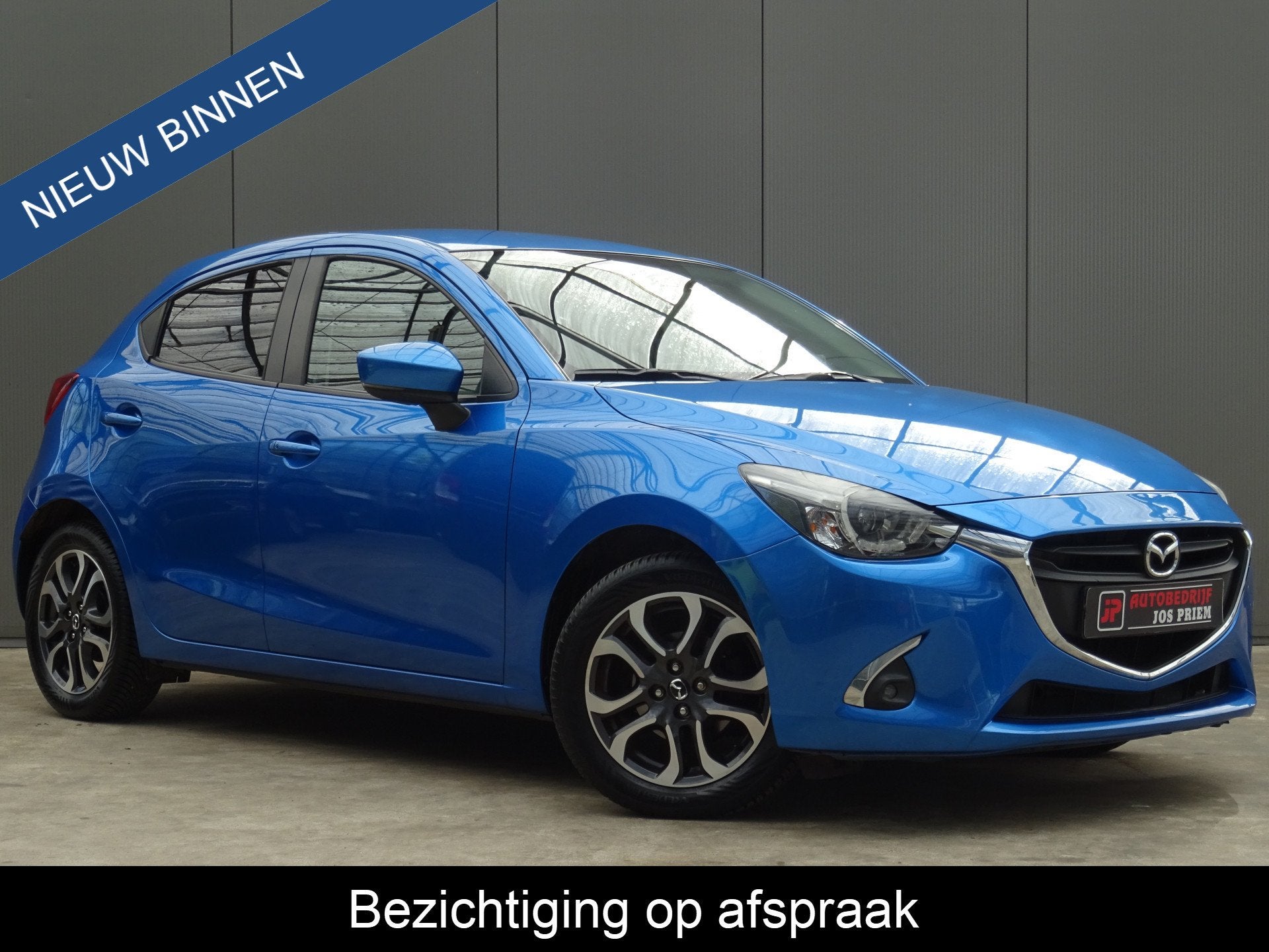 Mazda 2 1.5 Skyactiv-G GT-M * 4 SEIZOENSBANDEN * TREKHAAK !, Voorwielaandrijving, Stof, Gebruikt, 4 cilinders