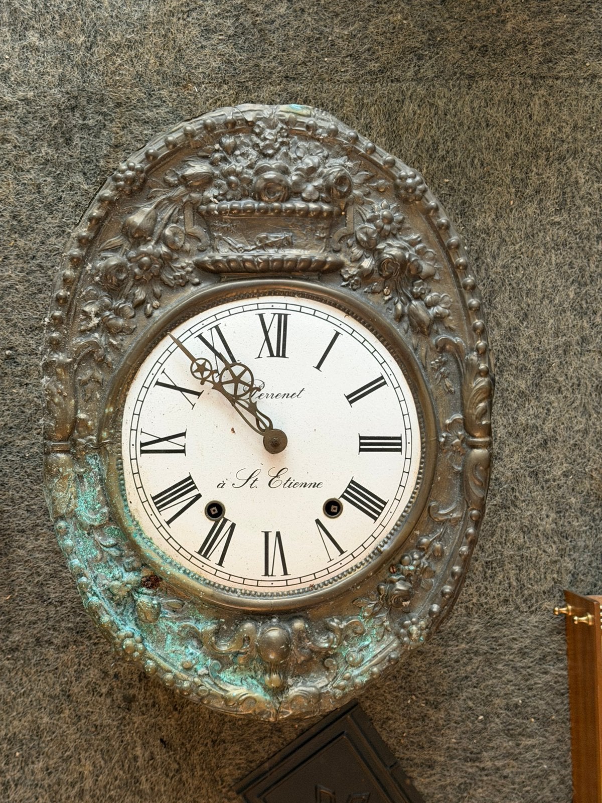 Oude hang klok, Ophalen