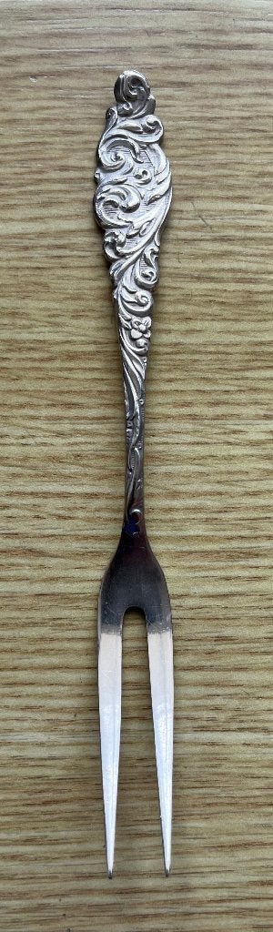 OUD BESTEK VLEESVORKJE LOS VERZILVERD SOLA 90 15 cm, Antiek en Kunst, Ophalen of Verzenden