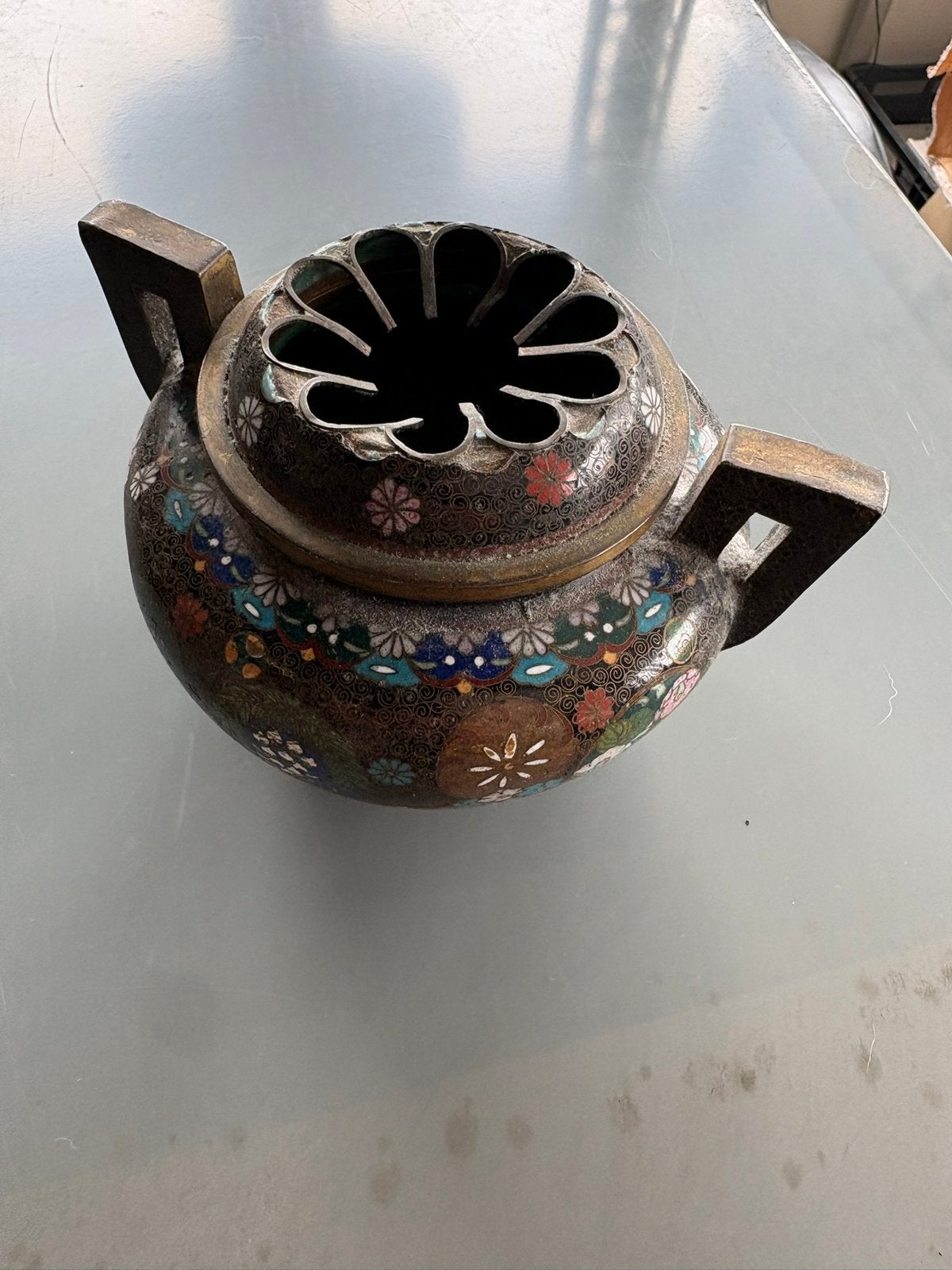(2)Antieke Japanse Cloisonné Wierookbrander (Kōro) – Meiji, Verzenden