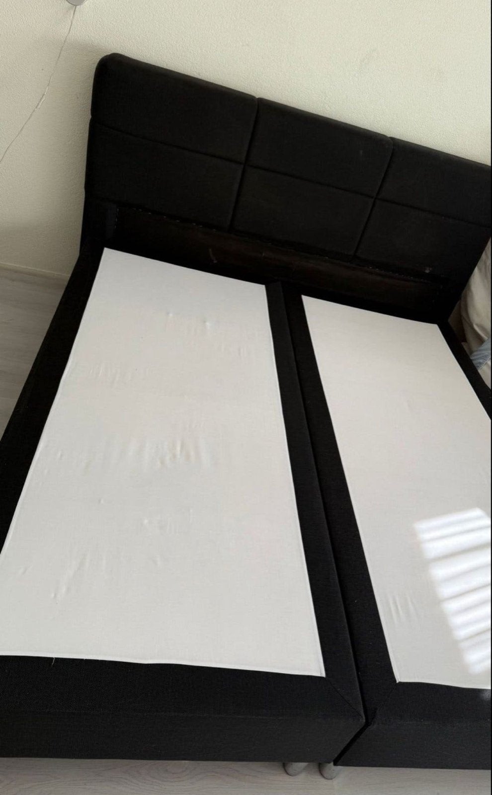 Tweepersoons boxspring met matrassen, 180x200 cm, Ophalen, Gebruikt, Zwart, Tweepersoons