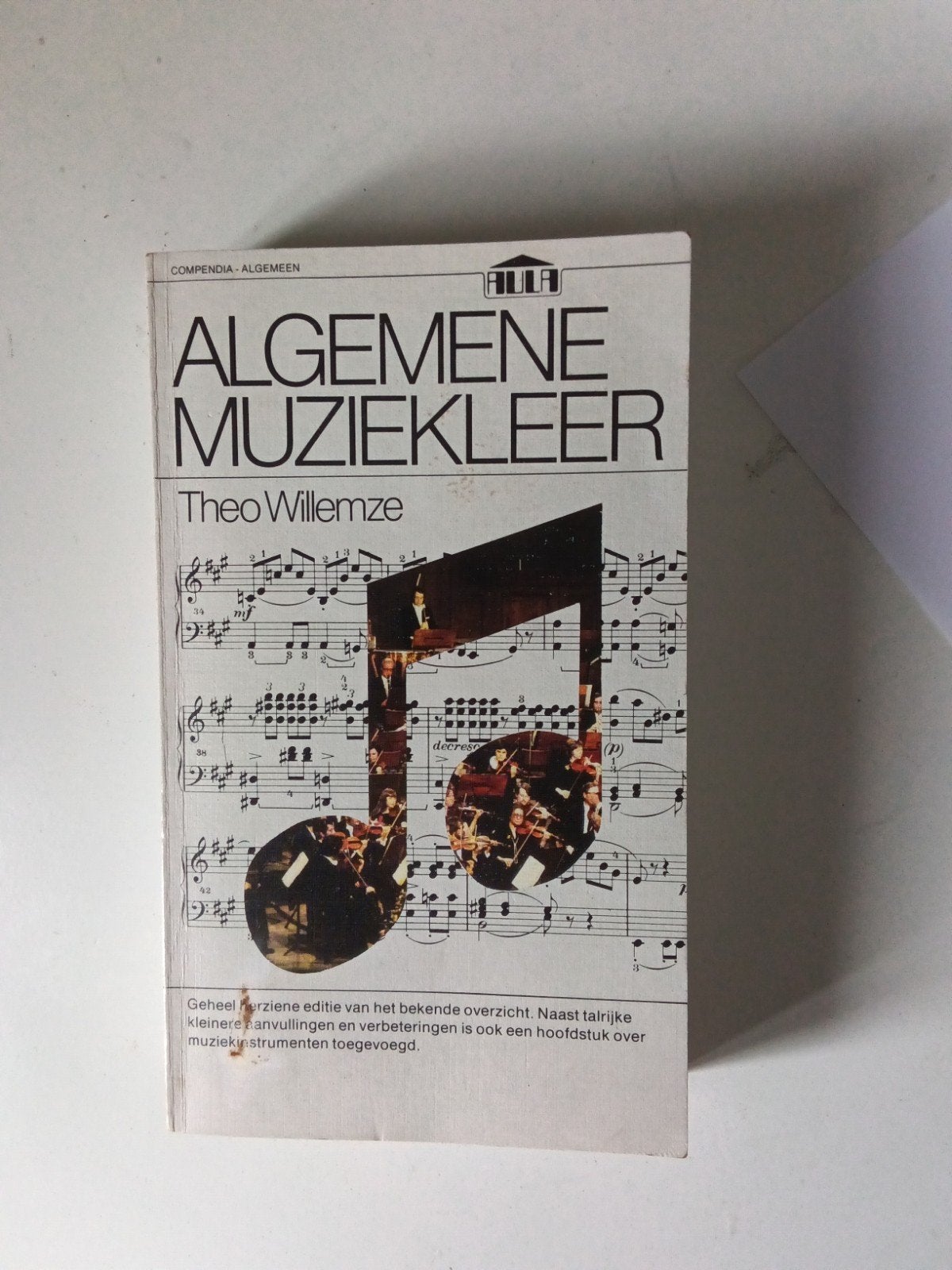 Algemene Muziekleer - Theo Willemze (AULA Compendia), Boeken, Muziek, Ophalen of Verzenden, Gelezen, Algemeen, Theo Willemze