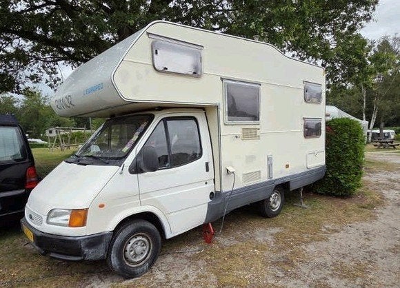 FORD TRANSIT RIMOR CAMPER Europe | 6-PERSOONS | APK 2 JAAR, Caravans en Kamperen, Campers, Chemisch toilet, Dakluik, Ford, Treinzit
