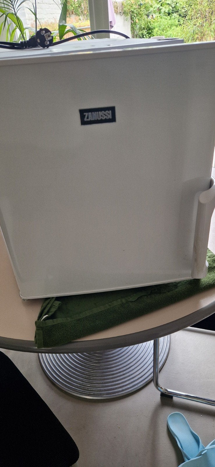 Zanussi ZFX31401WA Mini Vriezer 31L, Ophalen, Gebruikt, Minder dan 75 liter, Met vriesvak