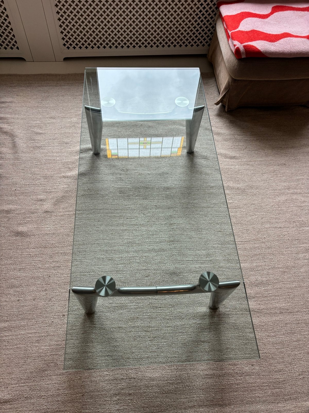 Leolux Farandole glazen salontafel RVS poten, Gebruikt, 100 tot 150 cm, Glas, 50 tot 100 cm