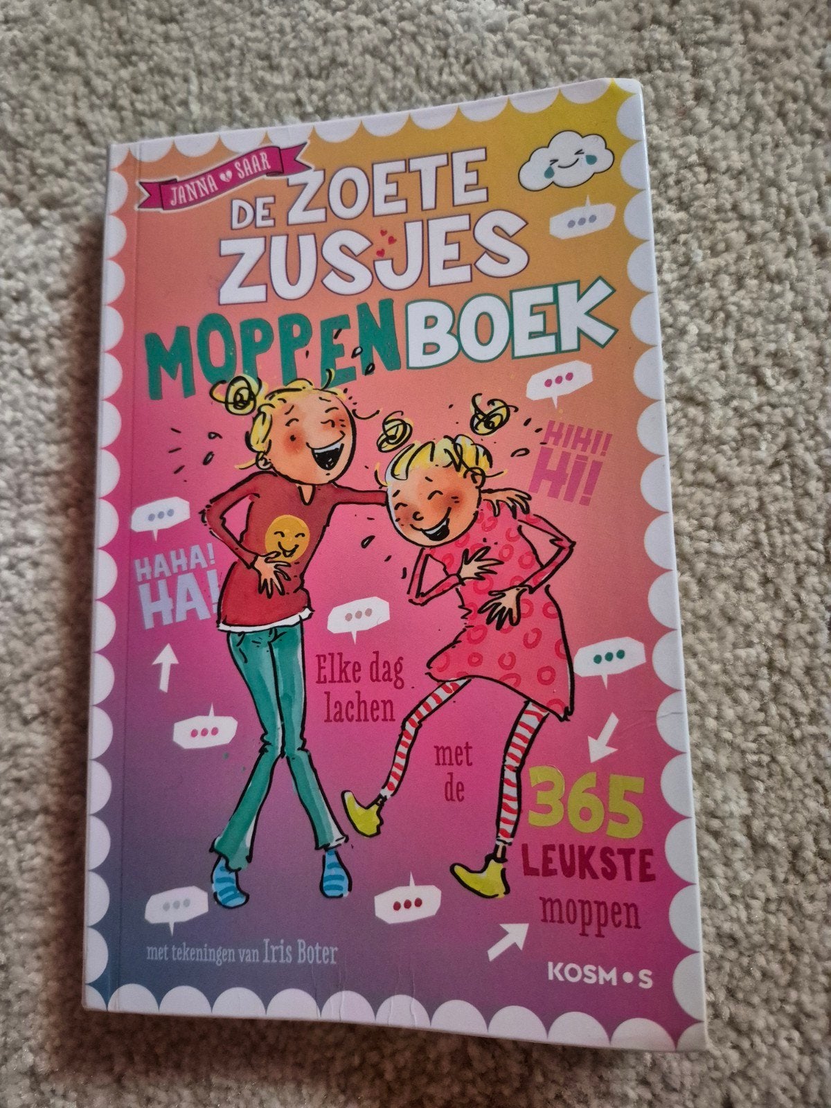 De Zoete Zusjes Moppenboek - Janna & Saar, Ophalen of Verzenden, Zo goed als nieuw, Janna & Saar, Fictie algemeen