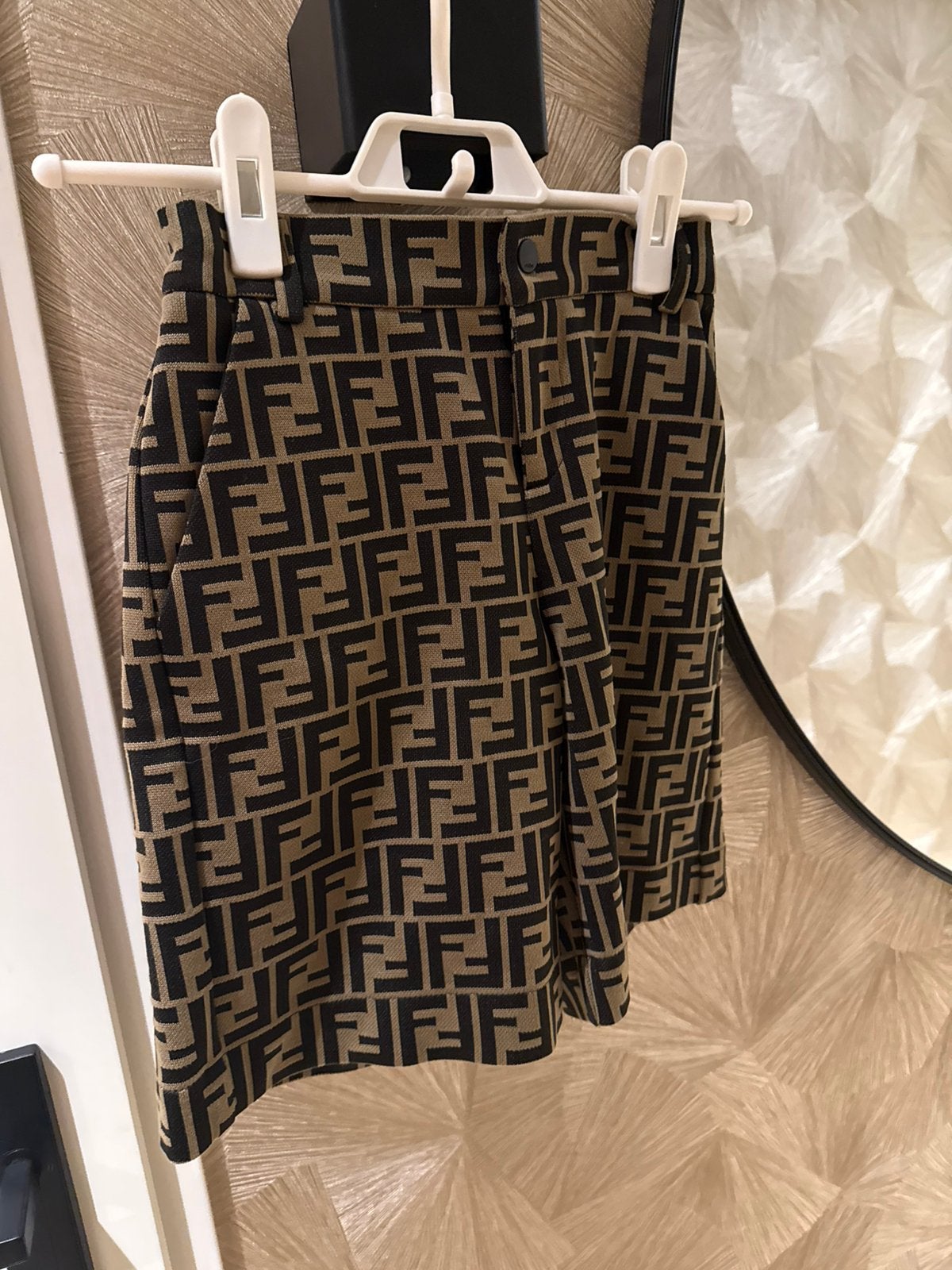 Fendi short / fendi broekje origineel, Ophalen, Zo goed als nieuw, Meisje, Broek