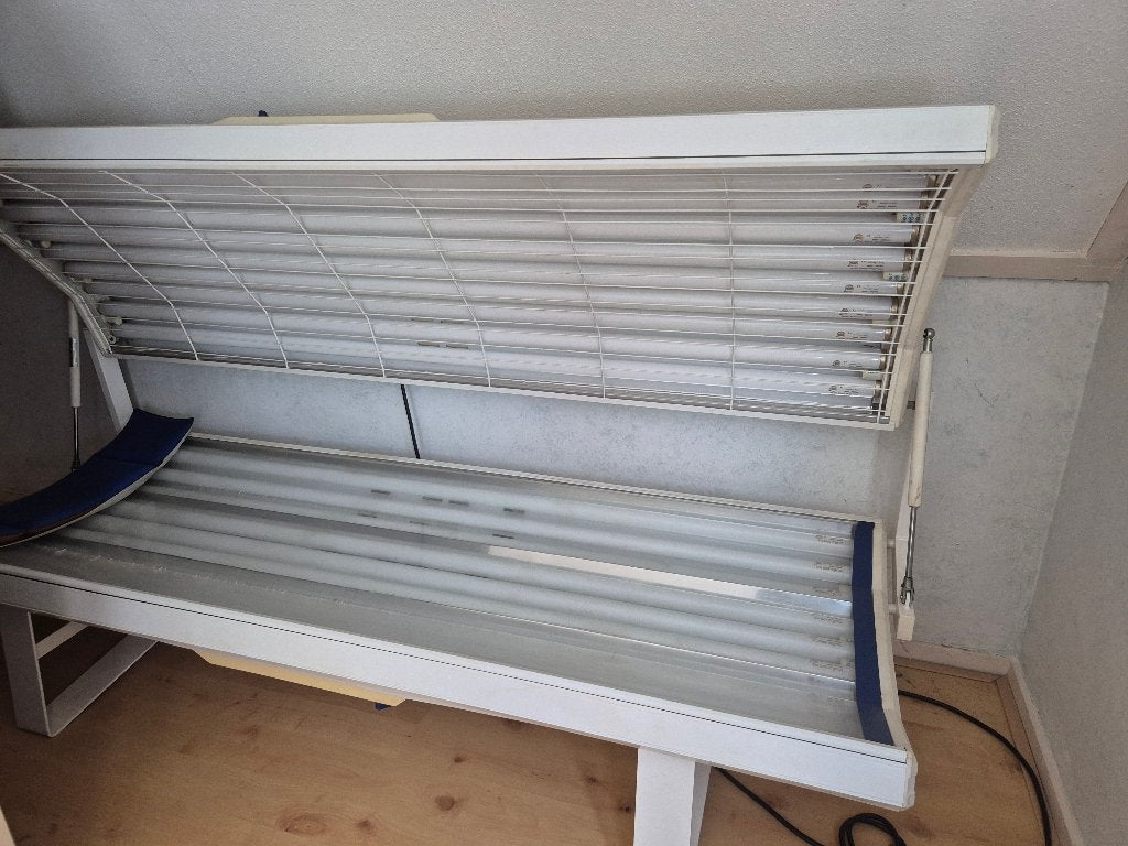 zonnebank sandwich Alisun, Witgoed en Apparatuur, Zonnebanken en Gezichtsbruiners, Ophalen, Gebruikt, Zonnebank dubbelzijdig, 15 lampen of meer