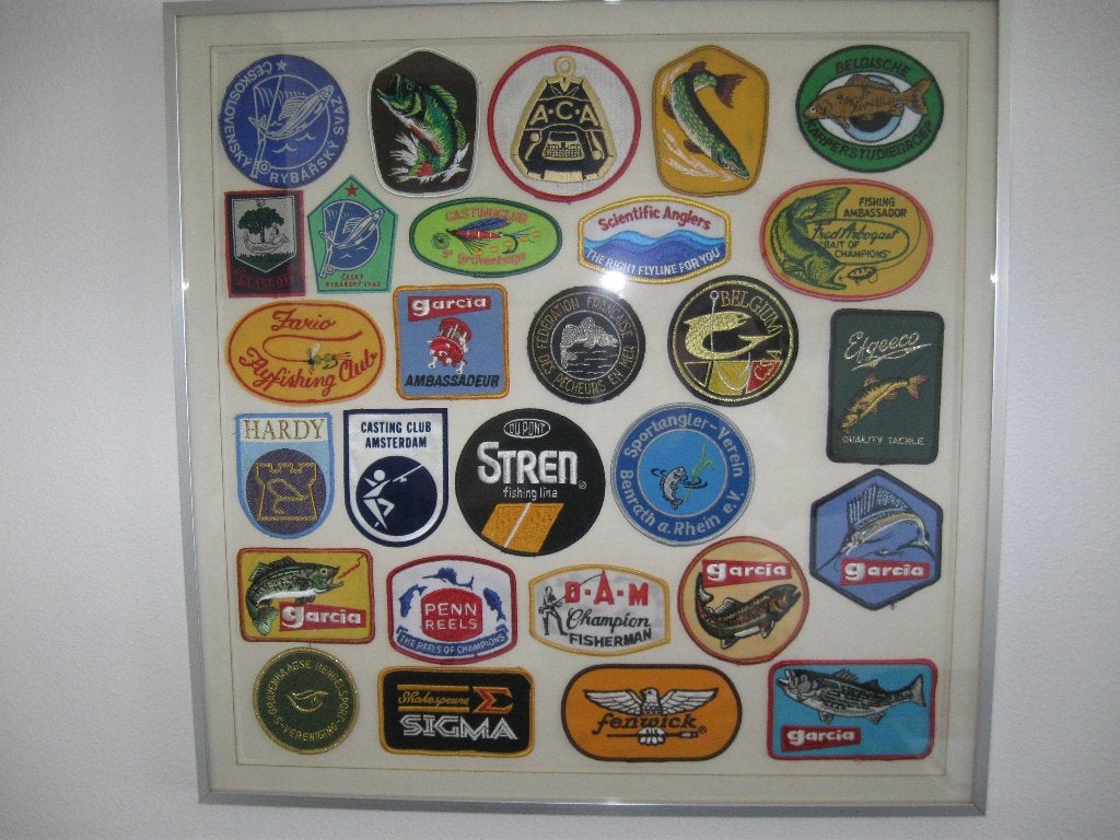 Mooi ingelijste Hengelsport badges o.a. HARDY, DAM, KARPER, Verzenden, Gebruikt, Overige typen