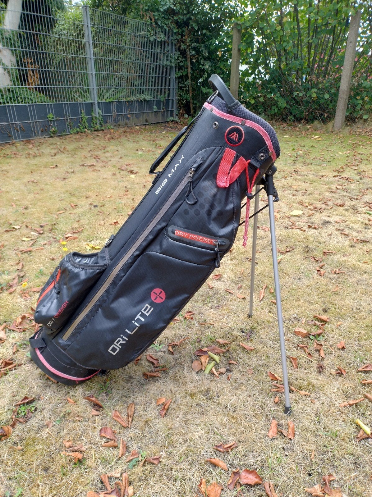 Big Max Dri Lite Golftas - Zwart/Rood, Ophalen, Zo goed als nieuw, Tas, Overige merken