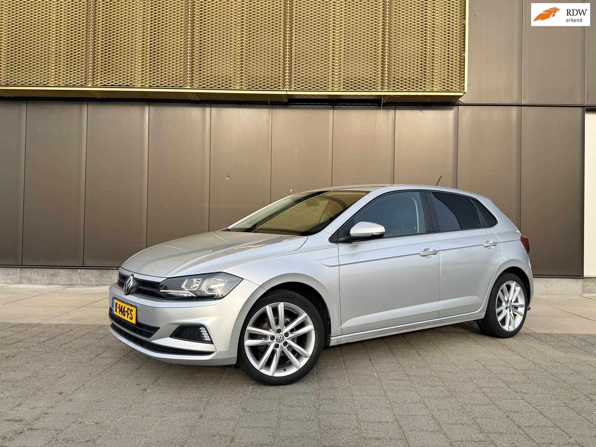 Volkswagen Polo 1.0 MPI Comfortl. | Carplay | Cruise | Airco, Auto's, Voorwielaandrijving, Stof, Bedrijf, Handgeschakeld