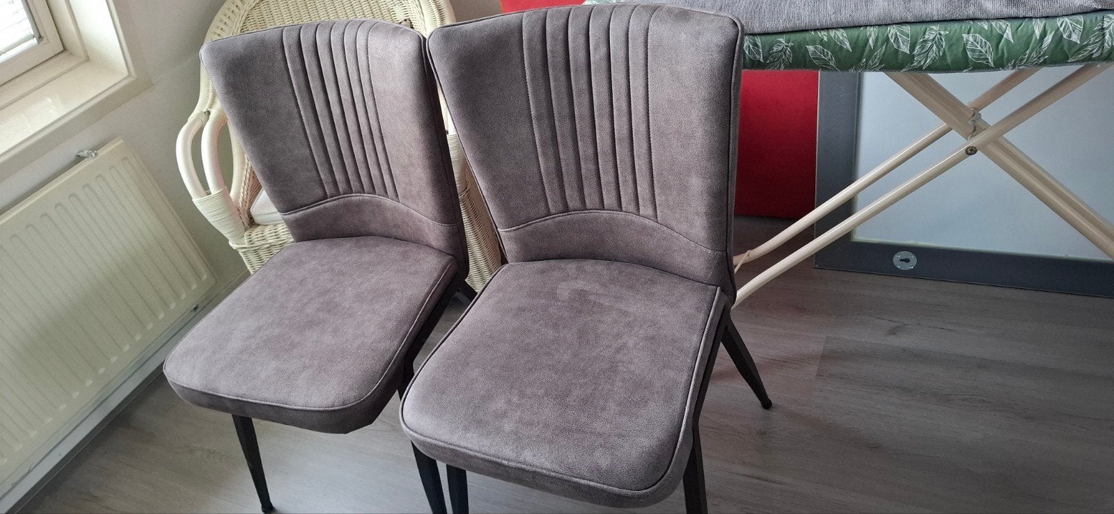 4x Bruine eetkamerstoelen - Zo goed als nieuw, Ophalen, Twee, Bruin, Zo goed als nieuw