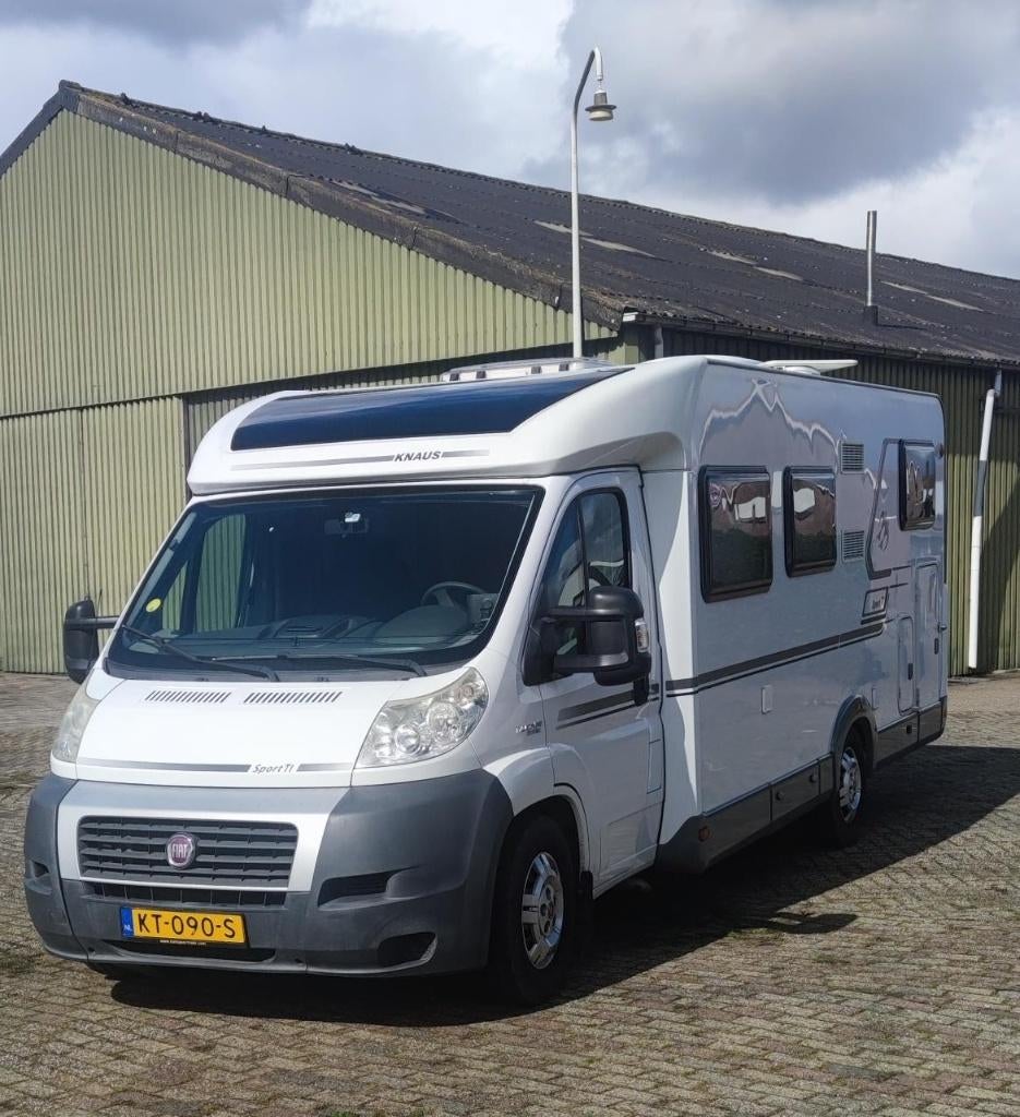 Te koop Knaus Sport TI 2011, enkele Bedden, 160PK euro5, Koelkast, Ringverwarming, Fiat, Kluisje