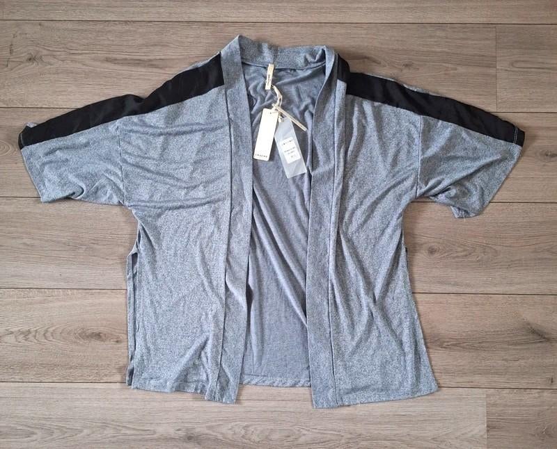 Sweewë grijs kimono vest M/L 38 40 nieuw, Kleding | Dames, Truien en Vesten, Maat 38/40 (M), Sweewe, Nieuw, Ophalen of Verzenden