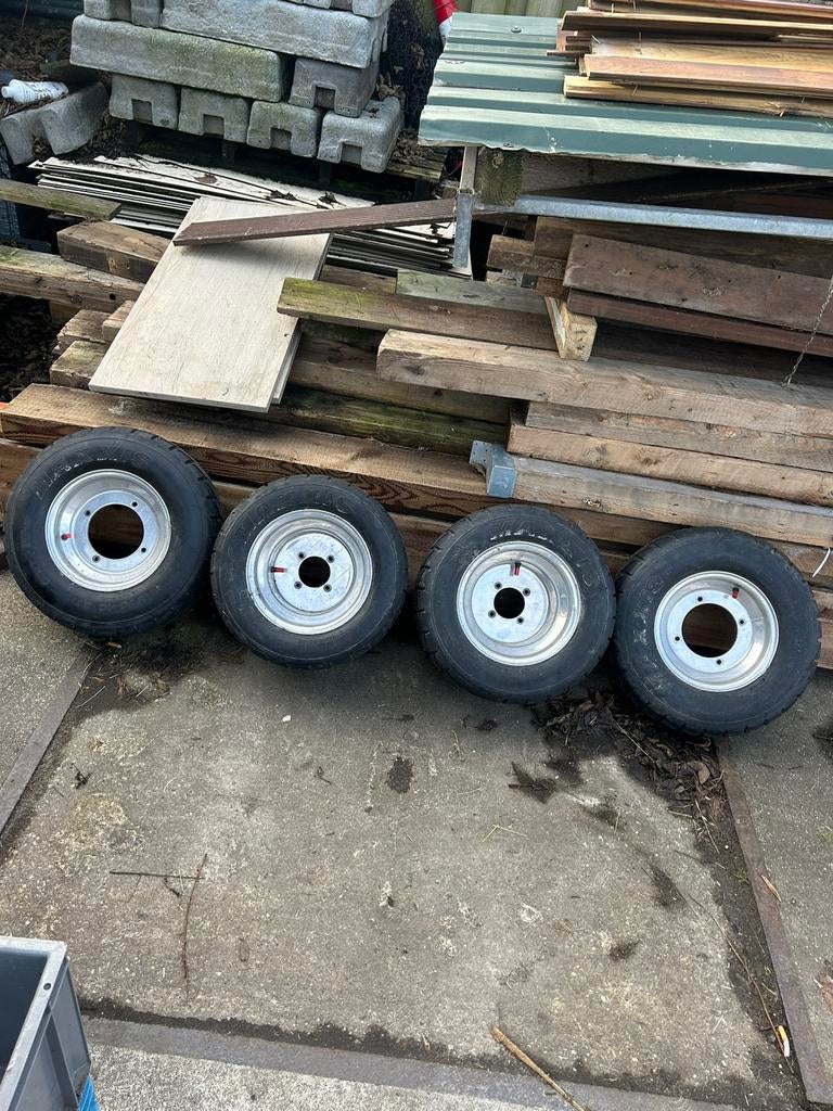 Velgen met Straatbanden voor yamaha blaster yamaha raptor, 100 liter of meer, Ophalen of Verzenden, Zo goed als nieuw, Transportkar